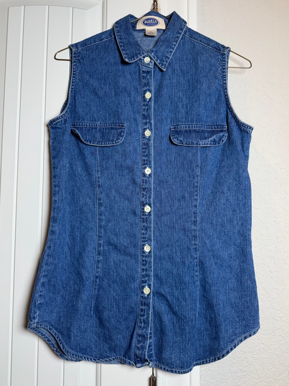 Austin Clothing Co. Sleeveless Denim Button-Down Shirt - Blue